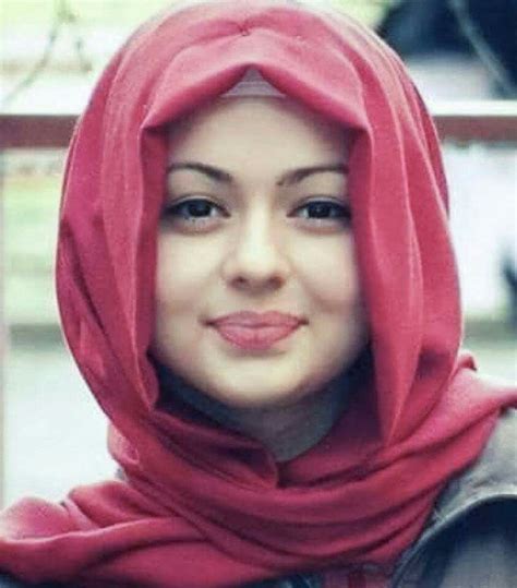 Pin By A Spotless Mind On Hijab Beauty Beautiful Arab Women Beautiful Muslim Women Beautiful