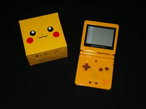 Game Boy Advance SP (Pikachu version) | Game boy advance sp, Game boy