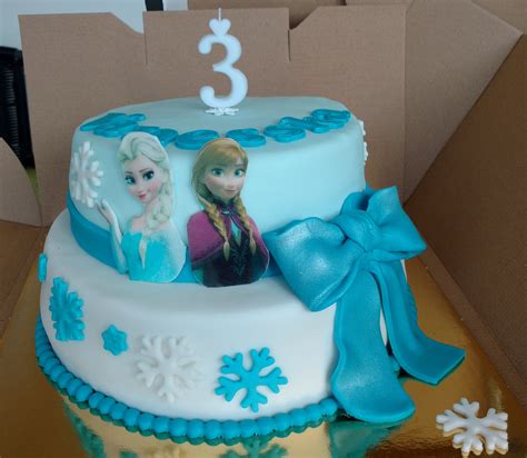 Dečije torte * rođendanske torte, torte frozen zaleđeno kraljevstvo, torte za devojčice. Torta Frozen | iCukraren.sk