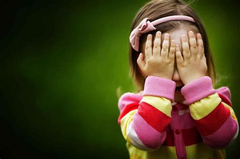30 Signs Of Social Anxiety In Children When It Is Beyond Shyness