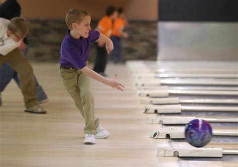 Let it roll: Youth bowling tournament begins at Thunderbowl | Local ...