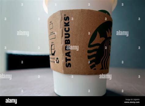 Starbucks Latte Hi Res Stock Photography And Images Alamy