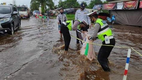Demikian menurut ramalan jabatan meteorologi malaysia. Curah Hujan Tinggi di Sejumlah Kabupaten Kalteng, Ini ...