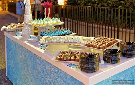 Learn how they make a central decorative statement for emphasizing your theme and color palette. Frozen - Holiday Premium Package - Special Event Reviews ...