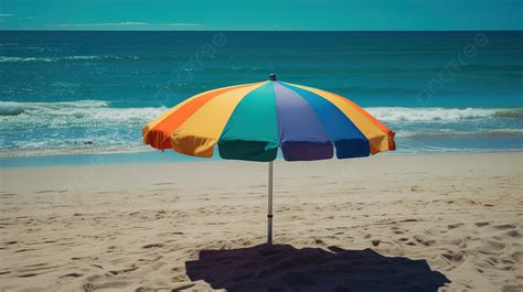 Payung Bergaris Warna Warni Duduk Di Pantai Gambar Payung Pantai Latar Belakang Untuk Unduhan