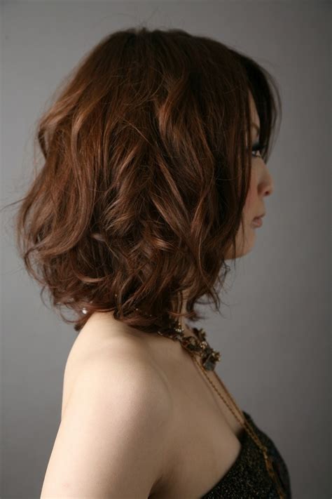To inspire you to try out a curly fringe, we've rounded up our top tips for styling and maintaining bangs, and looks to inspire your next haircut. wavy/curly, slightly layered | hair | Pinterest