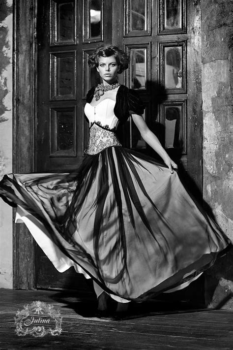 julina corsets and fashion Корсет юбка и болеро Серебро Ночи corset fashion fashion under