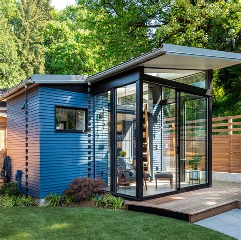 These Homeowners Turned A Tiny Home Into A Dreamy Backyard Library
