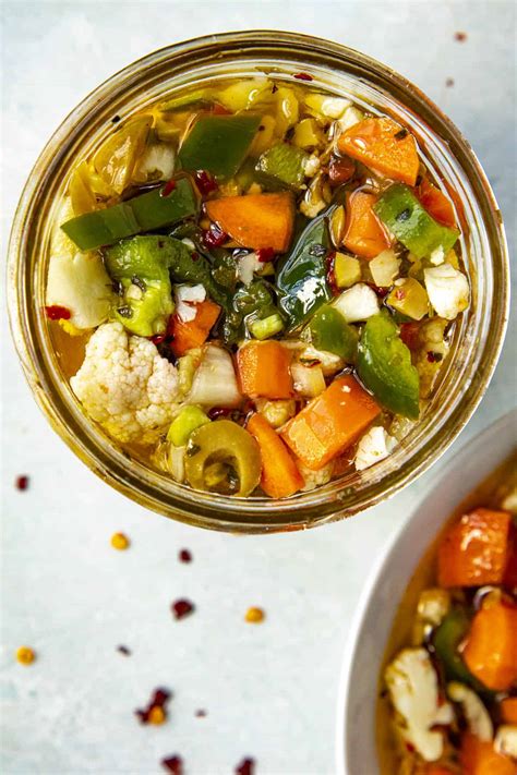 Recipe courtesy of jeff mauro. Homemade Chicago-Style Giardiniera Recipe - Chili Pepper ...