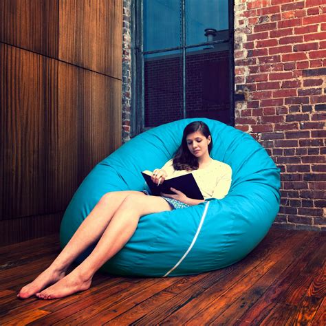 The structure free seating styles you will find through modern bean bag can transform any indoor or outdoor space into something truly special. Comfy Bean Bag Chairs: Modern Bean Bag Chairs vs. Classic ...