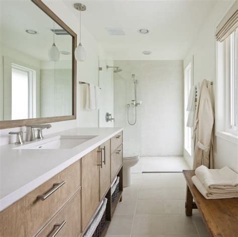 The gray and white ambiance will perfectly. How to Remodel a Long Narrow Bathroom - Home Decor Help ...