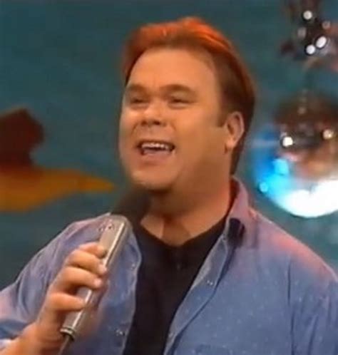 Paul de leeuw belandde vrijdag in zijn spaanse vakantieoord marbella in het ziekenhuis. Top 10 Paul de Leeuw Liedjes - Alletop10lijstjes