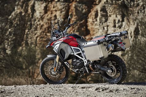 Four stroke, parallel twin cylinder, dohc, 4 valves per cylinder capacity: Gebrauchte BMW F 800 GS Adventure Motorräder kaufen