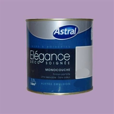 Décorer son salon dans des teintes naturelles est dans la tendance. Peinture ASTRAL « Elegance » Murs et Boiserie Clématite Satin pas cher en ligne