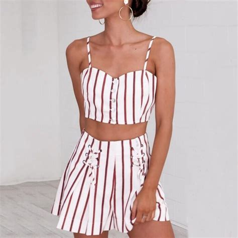 Pretty Striped Crop Top And Shorts Set