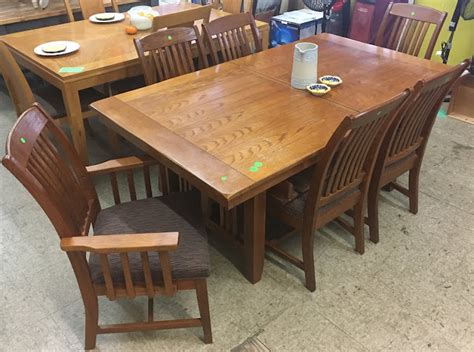 Uhuru Furniture And Collectibles Mission Style Oak Table With Leaf And 6