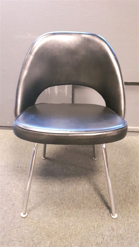 Buy the classic knoll saarinen collection online at ambientedirect saarinen table, oval table, side table, & chair in stock quick delivery special offers. Set of 6 Knoll chairs, Eero SAARINEN - 1960s - Design Market