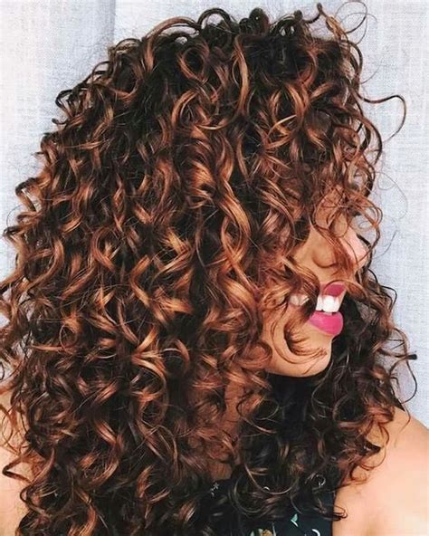 40 Trendy Curly Hairstyles For Women Curly Hair Styles Naturally