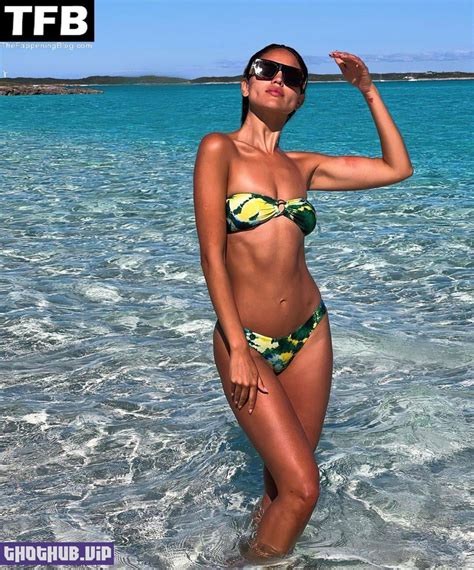 Best Eiza Gonzalez Displays Gorgeous Body In Sexy Tiny Bikinis