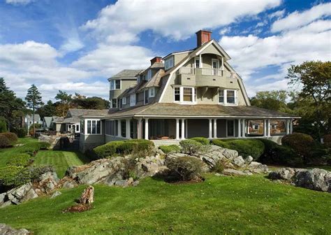 Charming New England Coastal Home With Amazing Details