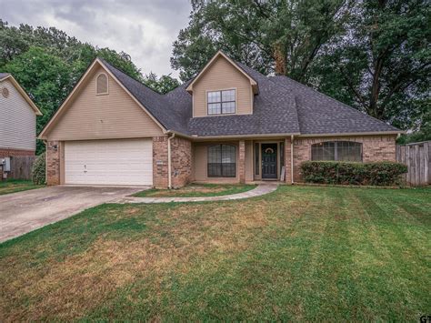 213 Woodcreek Dr, Longview, TX 75605 | MLS #23012981 | Zillow