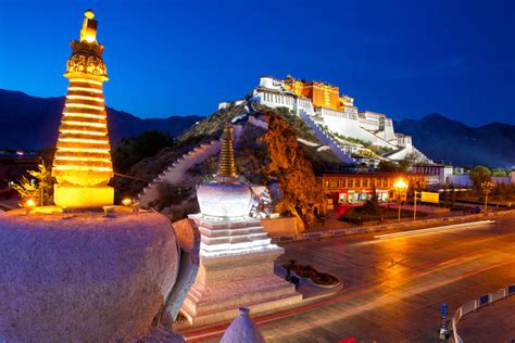 Potala Palace The Landmark Of Lhasa And Tibet Tibet Travel Blog