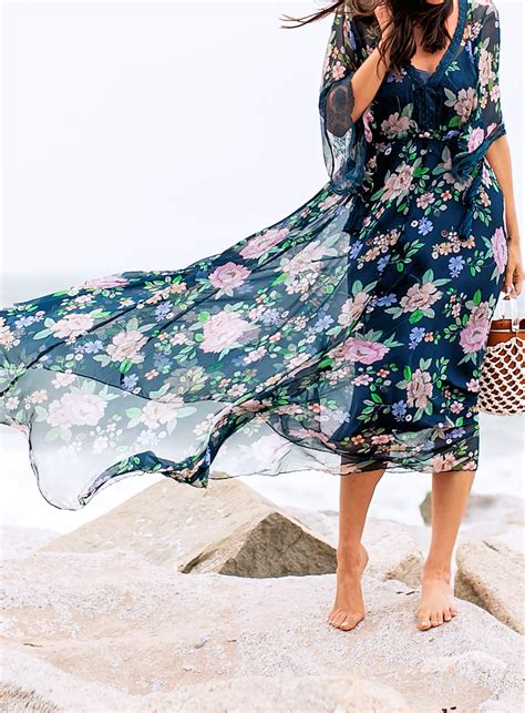 Windblown Boho Look In A Floral Maxi Dress Sydne Style