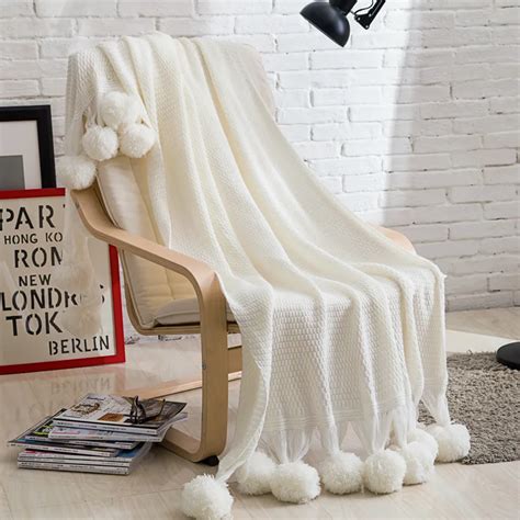 Princess Style Travel Knitted Blankets Warm Fluffy Balls Decor Blanket Warm Sweater White Car