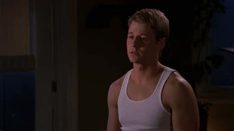 Auscaps Ben Mckenzie Shirtless In The Oc The End Of Innocence