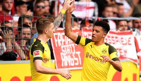 Wooyeong jeong erzielt den treffer zum 1:0. Bundesliga: SC Freiburg gegen BVB (Borussia Dortmund): Der LIVE-TICKER zum Nachlesen