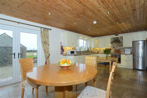 Based here on the isle of mull, we offer a select range of holiday cottages and large holiday homes throughout the island. The layout on the ground floor is an open plan living room ...