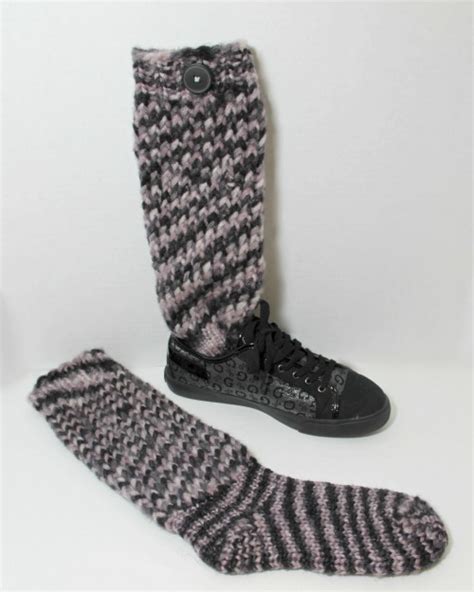 Check spelling or type a new query. Loom Knit Sock Boots - Pattern and Video - LoomaHat.com