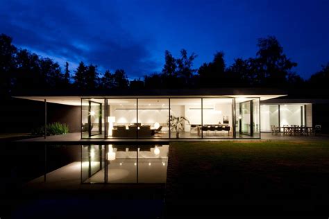 Ultra Modern Glass House Architecture Design Moderndesign Cute Homes