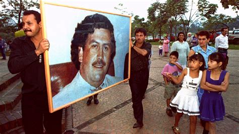 Drug Baron Pablo Escobar S Son Has Emerged As An Unlikely Voice For Peace Huffpost The Worldpost