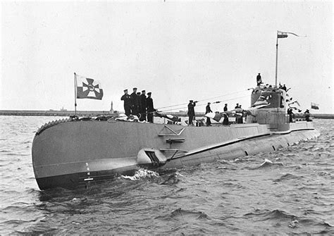 W 12 wyrzutni torpedowych i jedno podwójne działko. ORP "Lech" zbada wrak, który może być okrętem ORP "Orzeł ...