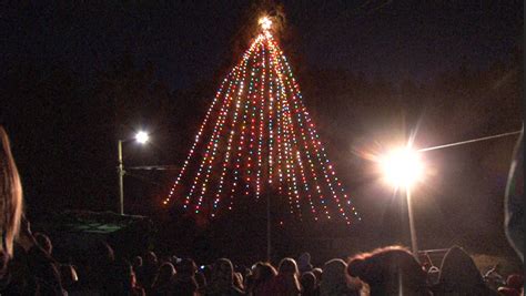 Lighting Of Americas Tallest Living Christmas Tree Kiem Tv Redwood