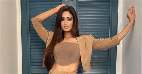 When Shweta Tiwari Bathed In A Bikini On National Television And Received