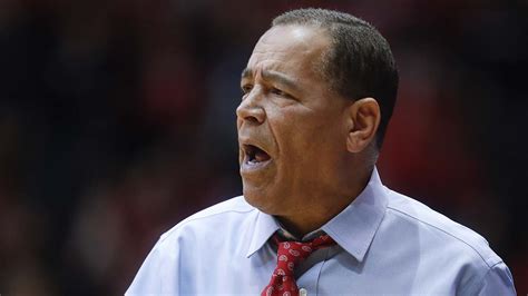 This is kelvin sampson's favorite time of the year because it's when he can teach. UH coach asking for donations to help Houston flood ...