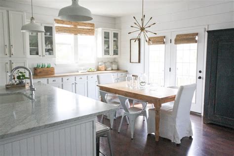 Modern farmhouse kitchens are all about entertaining and hosting gatherings, so it's no wonder that particular consideration is given to stove selection. 15 Amazing White Modern Farmhouse Kitchens - City Farmhouse