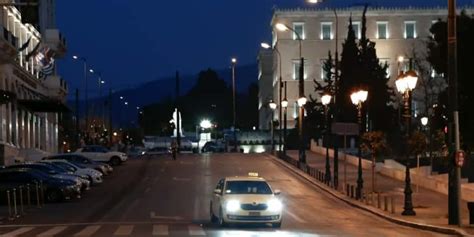 Αναμένουμε την εισήγηση των ειδικών. ΣΥΝΤΑΓΜΑ_ΒΟΥΛΗ_ΚΟΡΩΝΟΪΟΣ_ΜΕΤΡΑ - Nantia Report