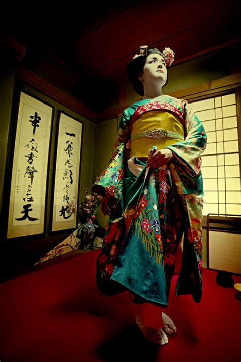 Yellowmenace Art Hakan Photography In Japan