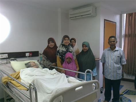 Pejabat ikatan muslimin malaysia cawangan hulu langat (isma dhl). Dr Shafie Abu Bakar: Ziarah Pesakit Warga Emas Di Hospital ...