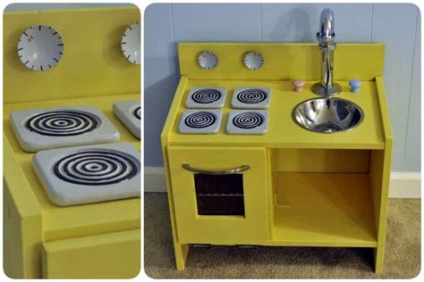 Pues en ikea tienen una línea de juguetes para niños que es el complemento perfecto a sus nos encanta el toque retro de esta cocina de juguete de cartón, recuerda a las cocinas de las casas de. Cocinitas de juguete: 4 Ikea Hacks
