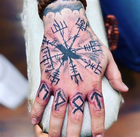Татуировки с защитными символами значение история Tatuxa
