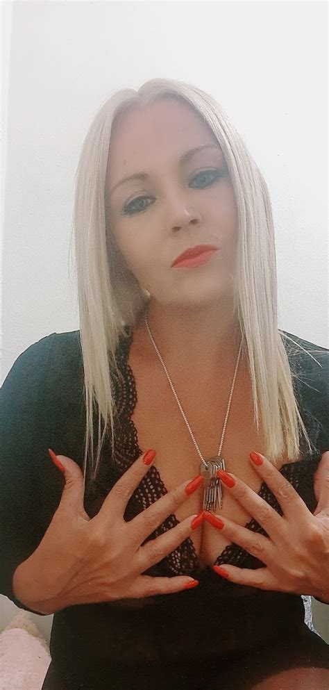 Goddess Ella On Twitter Just Remember Who Holds The Keys And Who Wears The Chastitycage