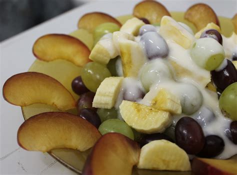 Melys Kitchen Banana And Grapes Salad With Yogurt