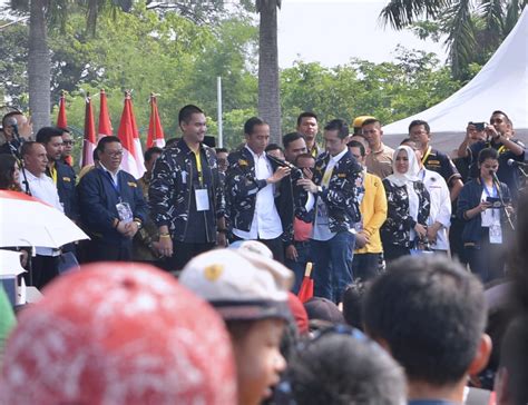 Indonesia terdiri dari ras, suku, agama, budaya, etnik, dan karakter yang berbeda dari setiap wilayah. Presiden Apresiasi Kiprah AMPI Terus Kawal Persatuan ...