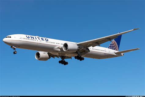 Boeing 777 322er United Airlines Aviation Photo 6116229