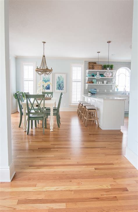 Discover (and save!) your own pins on pinterest. Blue and White Coastal Dining Room - The Lilypad Cottage