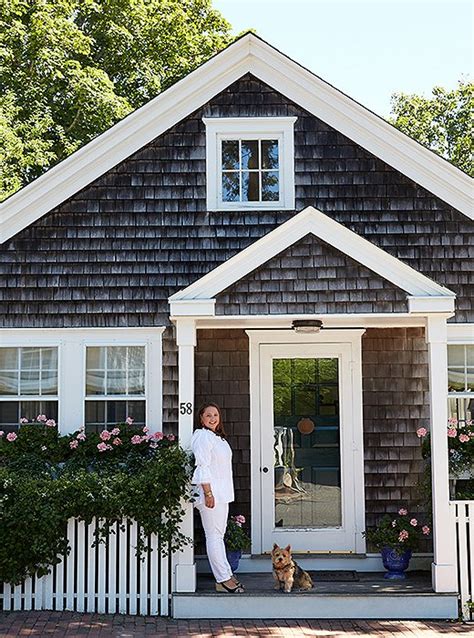 Inside A Designers Absolutely Charming And Cozy Nantucket Cottage